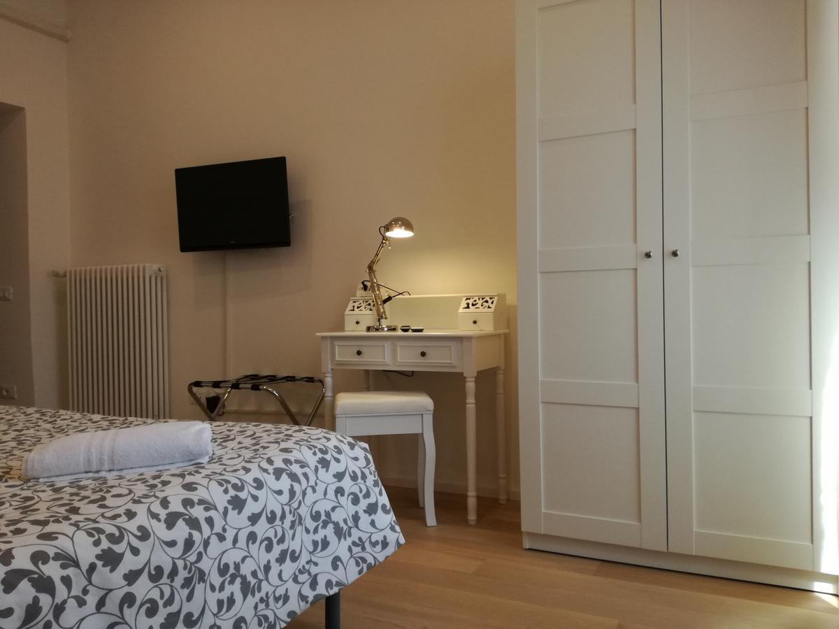 טרנטו Dante Rooms And Apartment מראה חיצוני תמונה