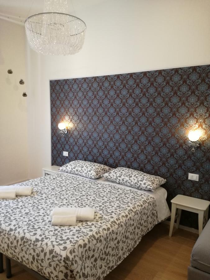 טרנטו Dante Rooms And Apartment מראה חיצוני תמונה