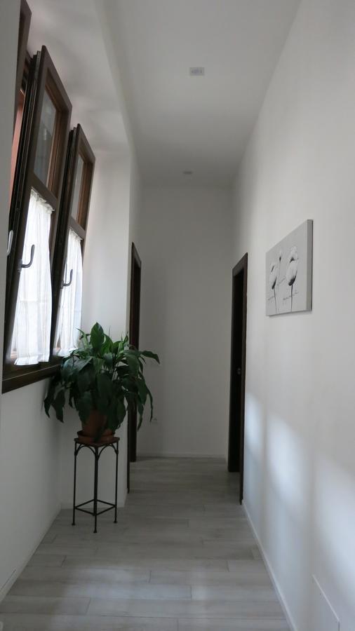 טרנטו Dante Rooms And Apartment מראה חיצוני תמונה