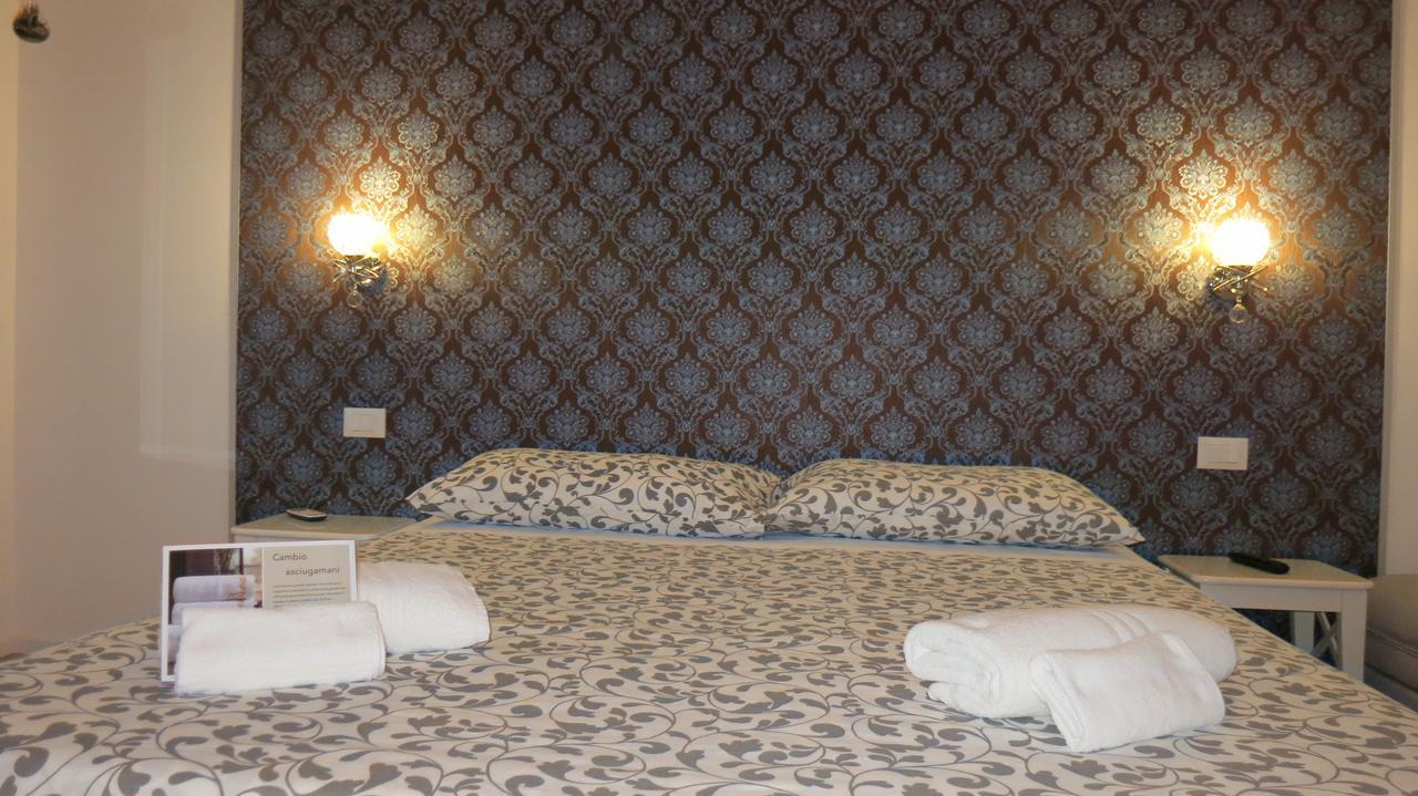 טרנטו Dante Rooms And Apartment מראה חיצוני תמונה