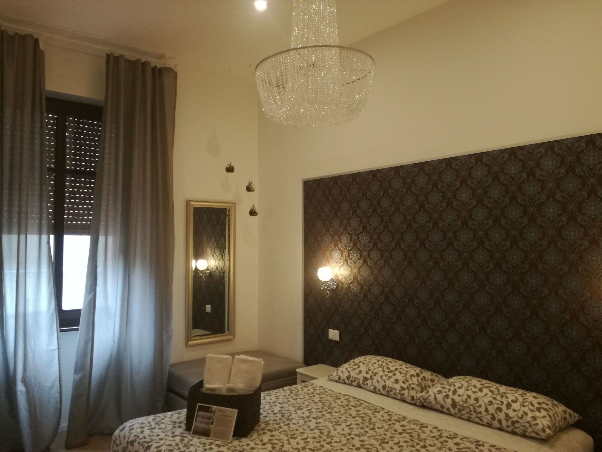 טרנטו Dante Rooms And Apartment מראה חיצוני תמונה